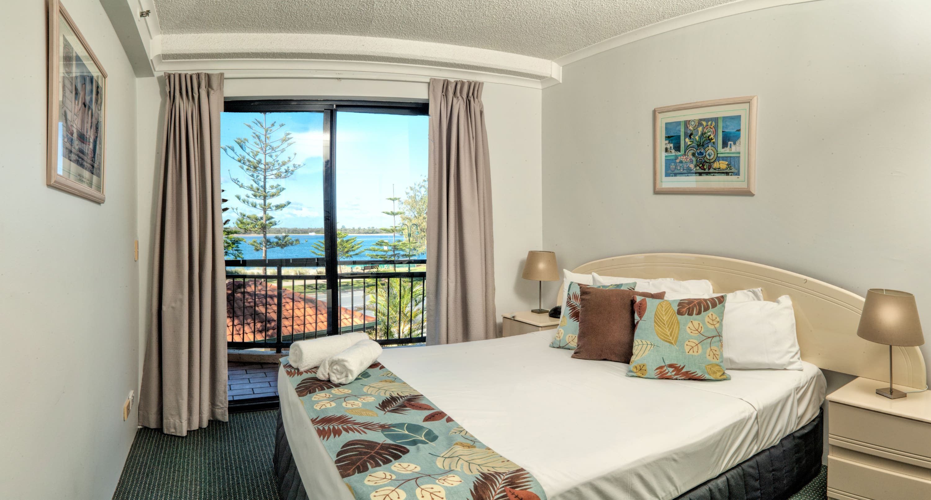 Northern Gold Coast Cheap Family Accommodation